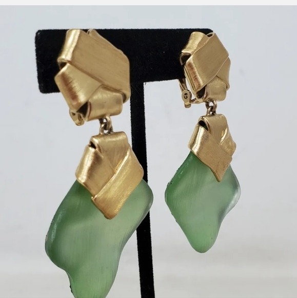 Vintage SIGNED Alexis Bittar Earrings 1990s Seafoam Green Lucite /Resin Matte Go - Picture 6 of 9